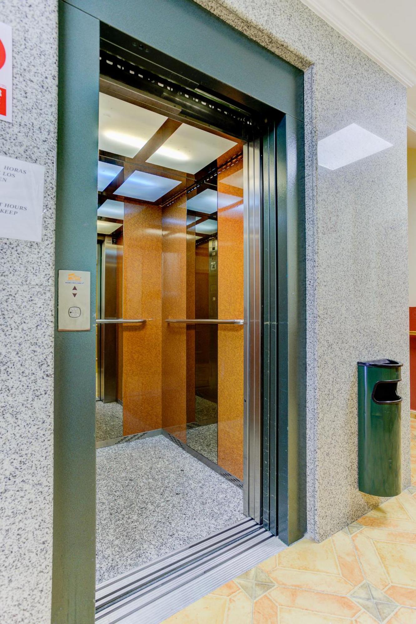 Hotel Pizarro Humanes de Madrid Zewnętrze zdjęcie
