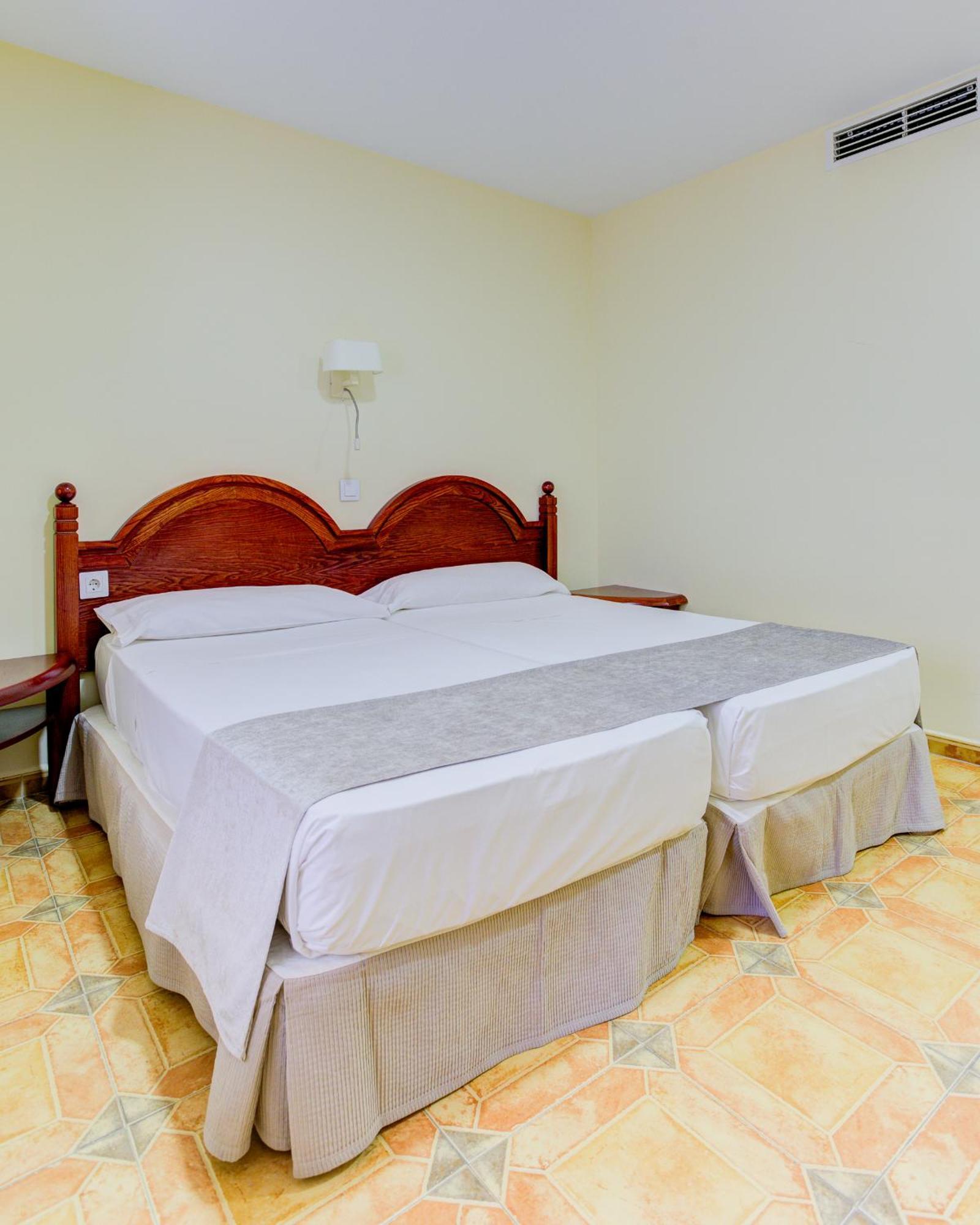 Hotel Pizarro Humanes de Madrid Zewnętrze zdjęcie